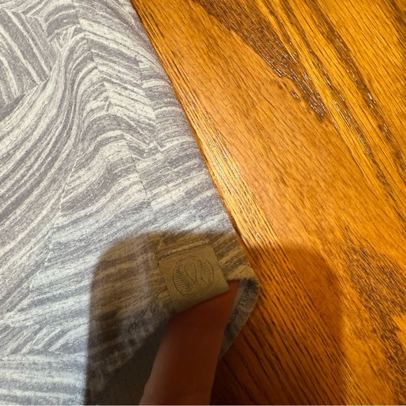 Lululemon Live in Practice Button Down Shirts Size XS Bundle of 4 - Picture 11 of 16